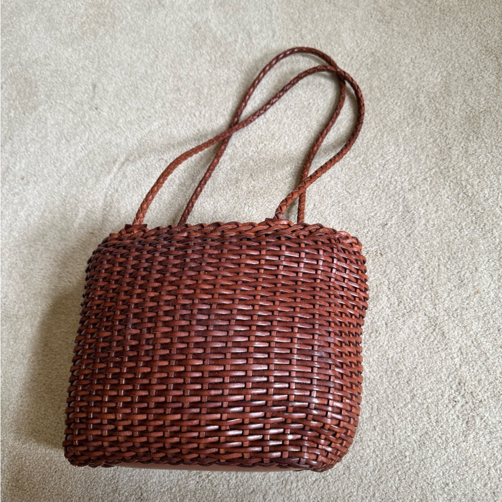 Italian leather Woven Brown Women’s Shoulder Bag - Picture 2 of 9